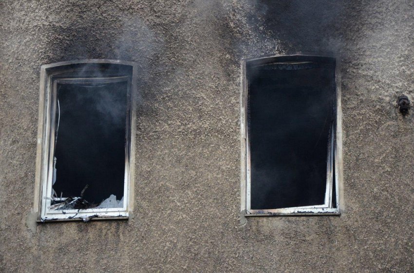 Feuer 2 Koeln Ehrenfeld Liebigstr P07.jpg